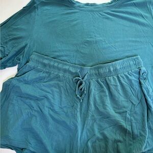 Nuuds Teal crew neck short PJ set.